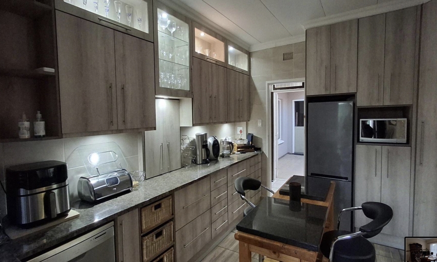 3 Bedroom Property for Sale in Generaal De Wet Free State